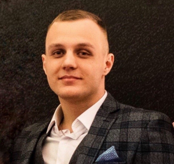 Артем Парамонов